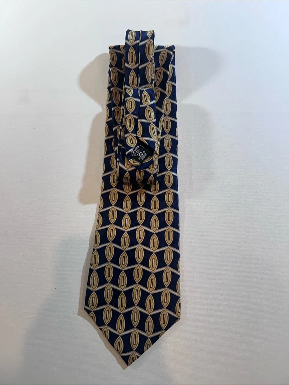 N.E.O. Bill Blass Men’s 100% Silk Tie Navy Gold Geometric Necktie